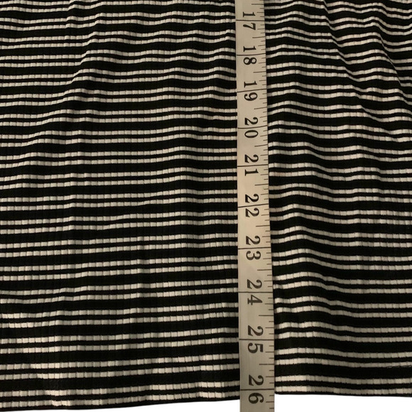 Rafaella Top Womens Size XL Weekender Leisure Button V-Neck Ribbed 3/4 Sleeve - Picture 6 of 6